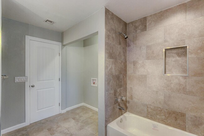 Building Photo - Modern Semi-Attached 3-Bedroom Home with Spacious Deck Near Penn Square Mall!