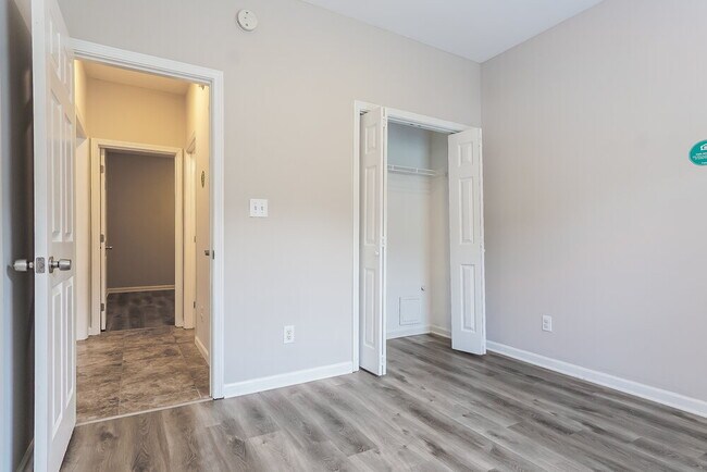 Building Photo - 392 Old Cahaba Trail