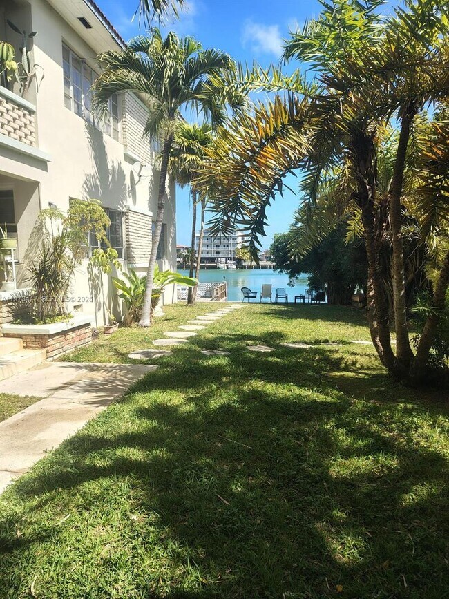 Building Photo - 7921 West Dr