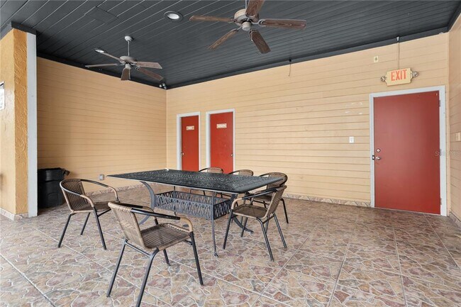 Building Photo - 7337 Cedar Creek Ct