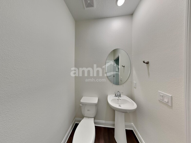 Building Photo - 2617 Sunrise Lndg Lp