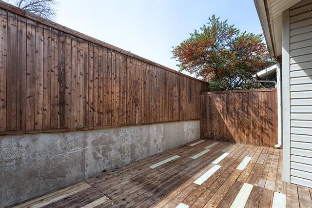 Building Photo - 7450 Holly Hill Dr