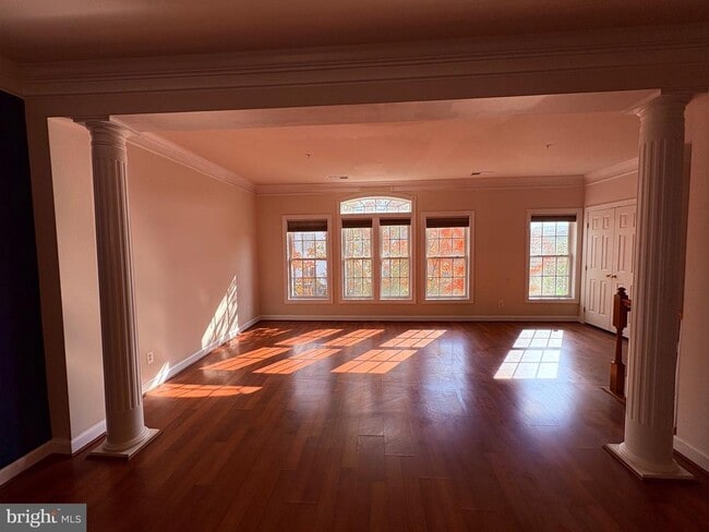 Building Photo - 635 Whetstone Glen St