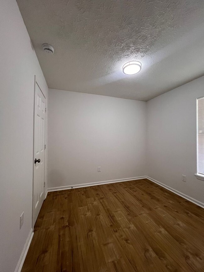 Building Photo - 1723 W Kentucky St