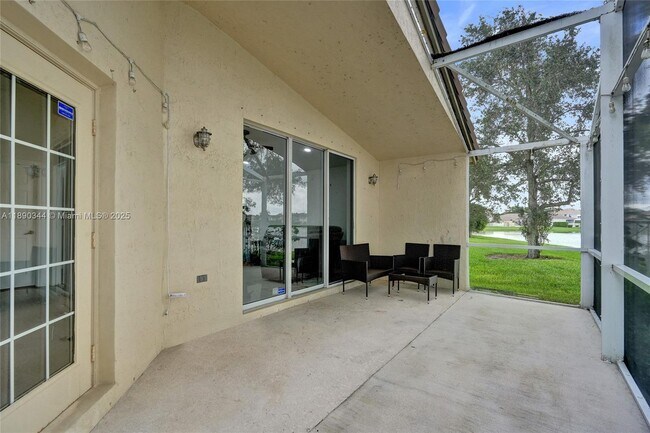 Building Photo - 4108 Sapphire Terrace