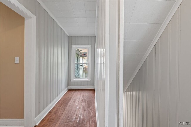 Building Photo - 145 Hixson Ave