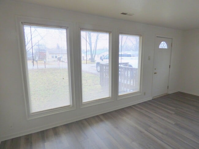 Building Photo - 308 Pursley Dr