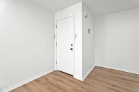 Building Photo - APARTMENT FOR LEASE - 2BD 1BTH NEWLY RENOVATED