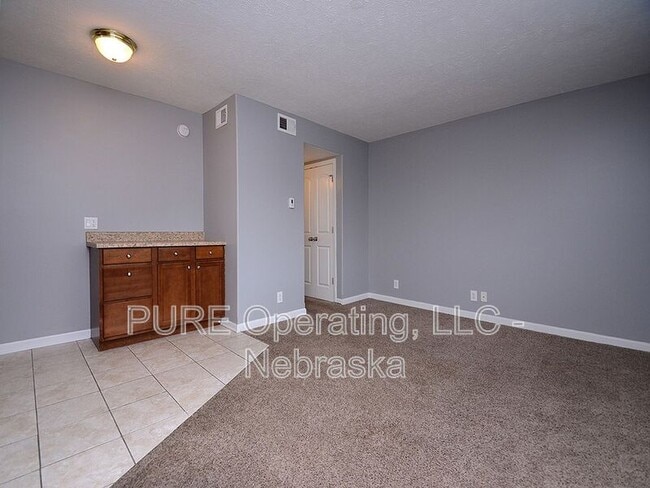 Building Photo - 540 S 30th St