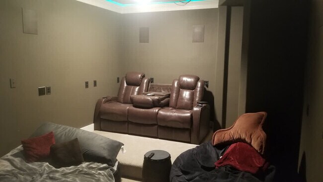 Building Photo - 209 Hardwicke Ln