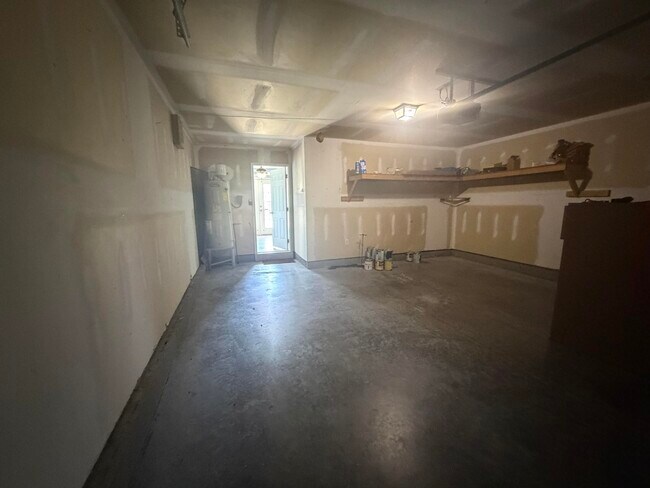 Building Photo - 575 Batty Way