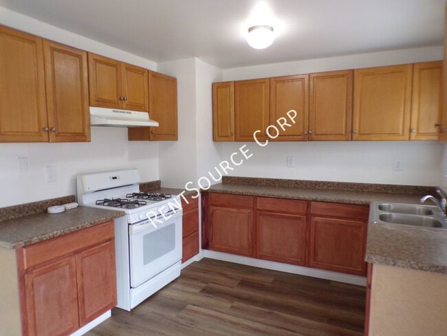 Building Photo - 1820 Calico Dr