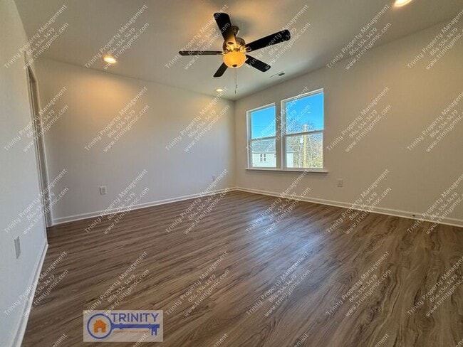 Building Photo - Newly Built 3 bed/ 2.5 Bath Duplex Minutes from the Heart of Downtown Greenville!