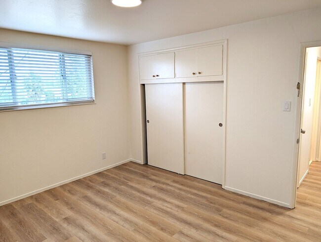 Building Photo - 4511- 4515 Penniman