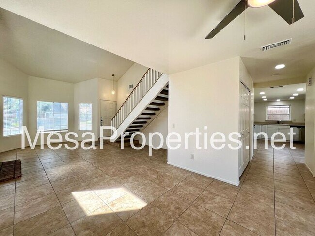 Building Photo - 11321 Oakwood Dr