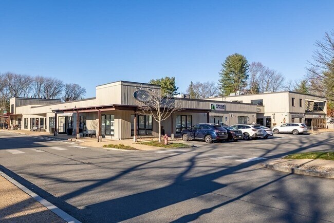 Building Photo - 144 Lincoln Rd