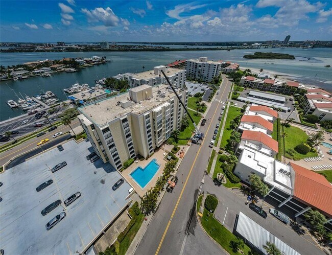 Building Photo - 800 S Gulfview Blvd