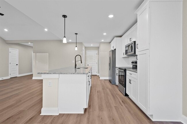 Building Photo - 710 Sheldrake Ln