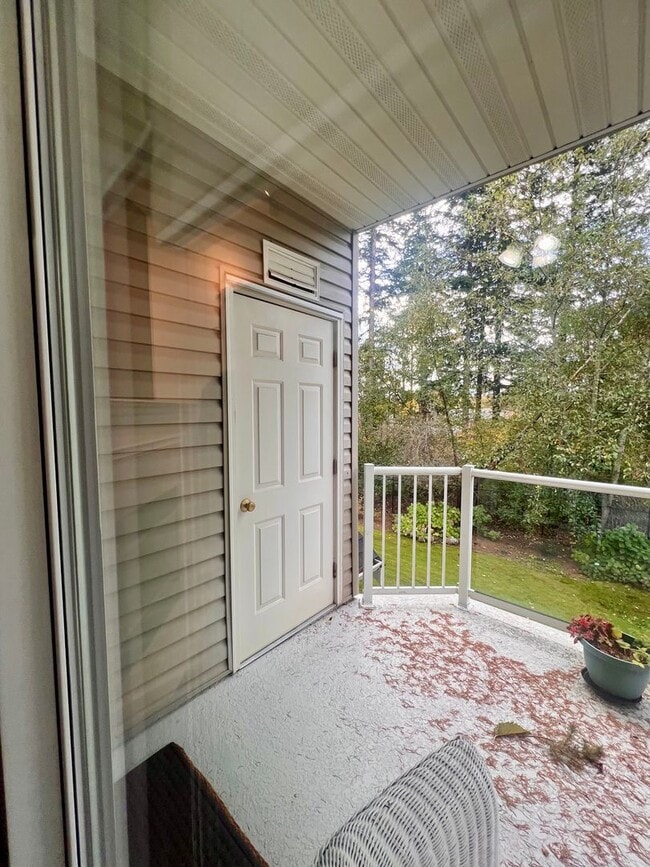 Building Photo - Cozy 2Bd 2Ba El Dorado Condo in Bellingham...