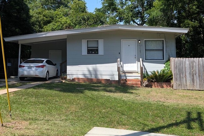 Building Photo - 1513 Atkamire Dr