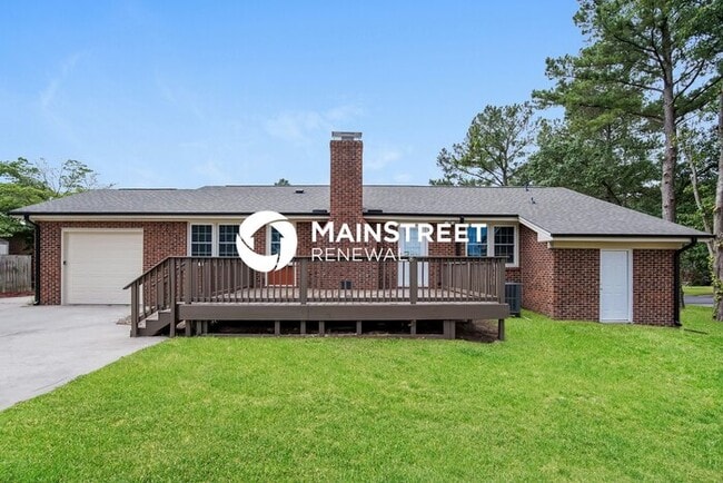 Building Photo - 3 Bedroom Pet-Friendly Home in Smithfield, NC with Main Street Renewal