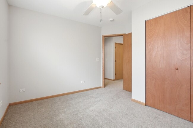 Building Photo - 3864 Pathfinder Ln