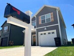 Building Photo - 7690-MF2-E4