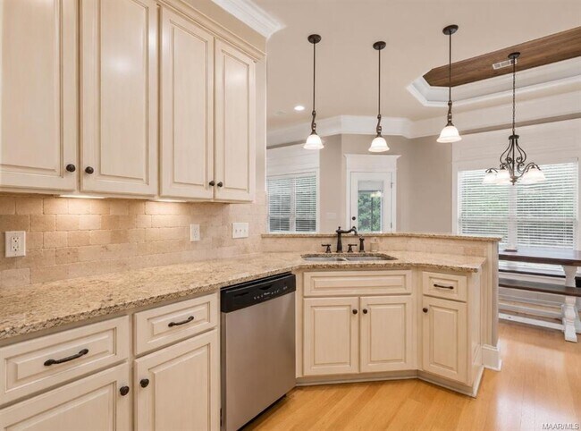 Building Photo - 509 Southern Hills Dr