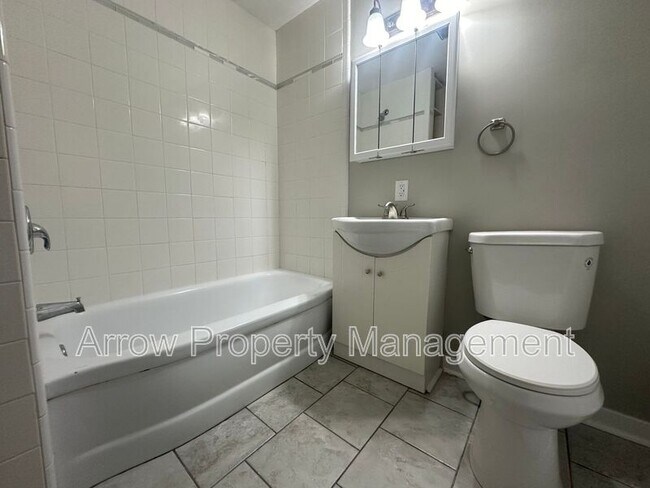 Building Photo - 626 N 23rd St