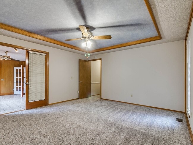 Building Photo - Large Corner Lot - 4 Bed/2.5 Bath + Study - 1 mile from PC North High School