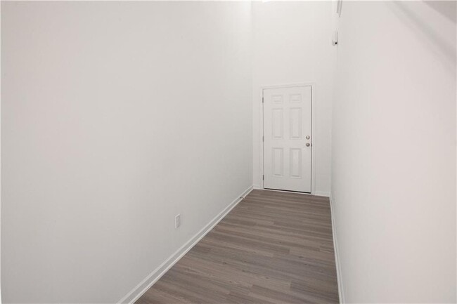 Building Photo - 5935 Osgood Pl