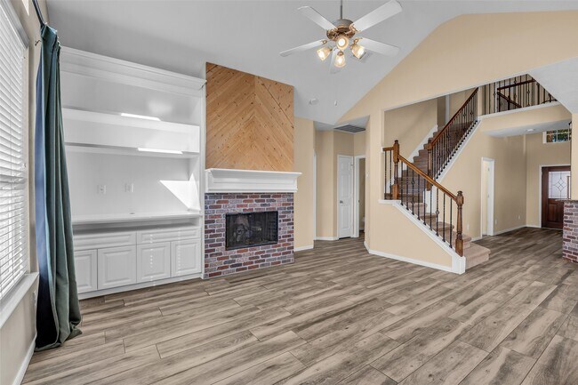 Building Photo - 8327 Terra Valley Ln