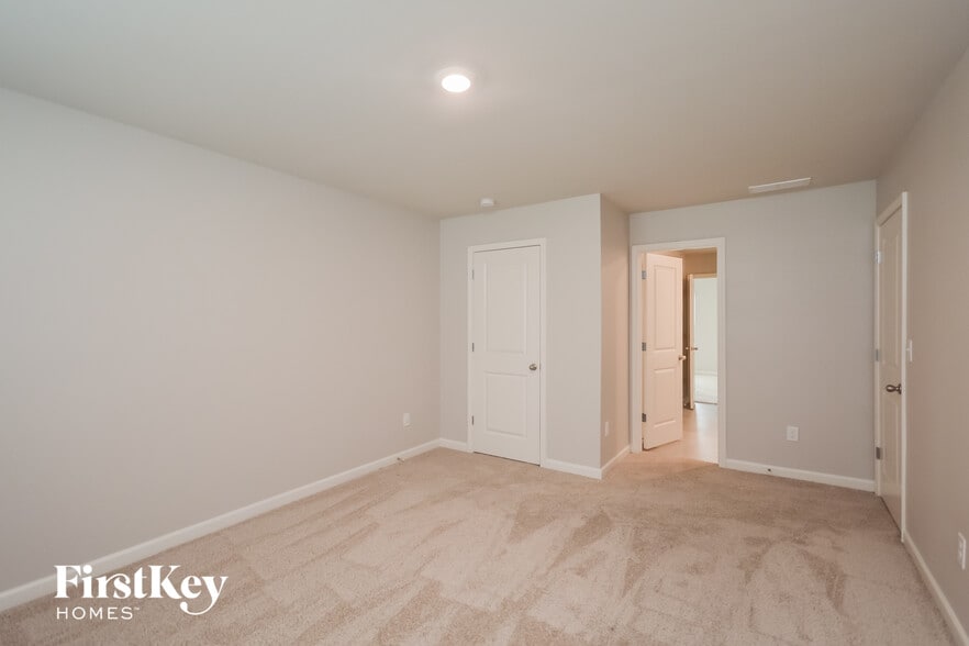 Building Photo - 1226 Brookstone Cir