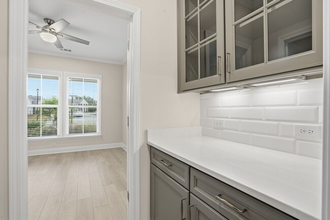 Building Photo - 3-Bed Corner Lot Home in Waterways Community