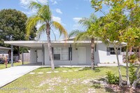 Building Photo - 2360 Apache Dr