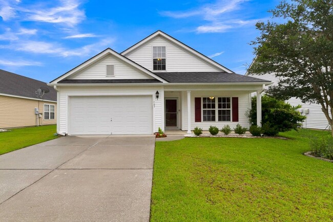 5 Bedroom/ 3 Bath home in lovely Longleaf - 5 Bedroom/ 3 Bath home in  lovely Longleaf