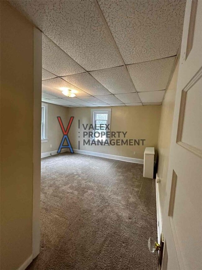 Building Photo - 2649 Olyphant Ave