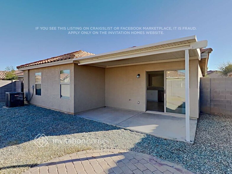 Building Photo - 2864 W Allens Peak Dr