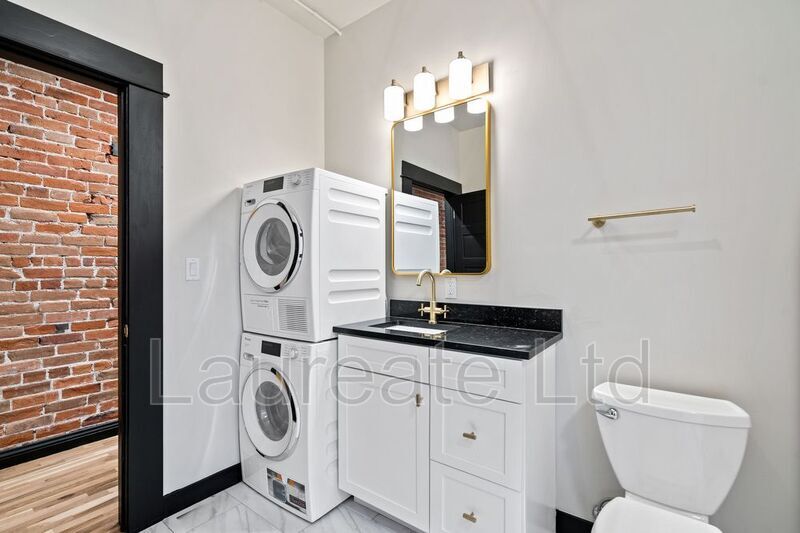 Building Photo - 1490 Lafayette St