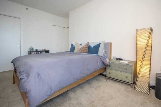 Building Photo - 1 BEDROOM W/VIEW in THE RINCON BUILDING