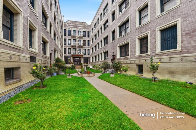 Building Photo - 2121 James M Wood Blvd