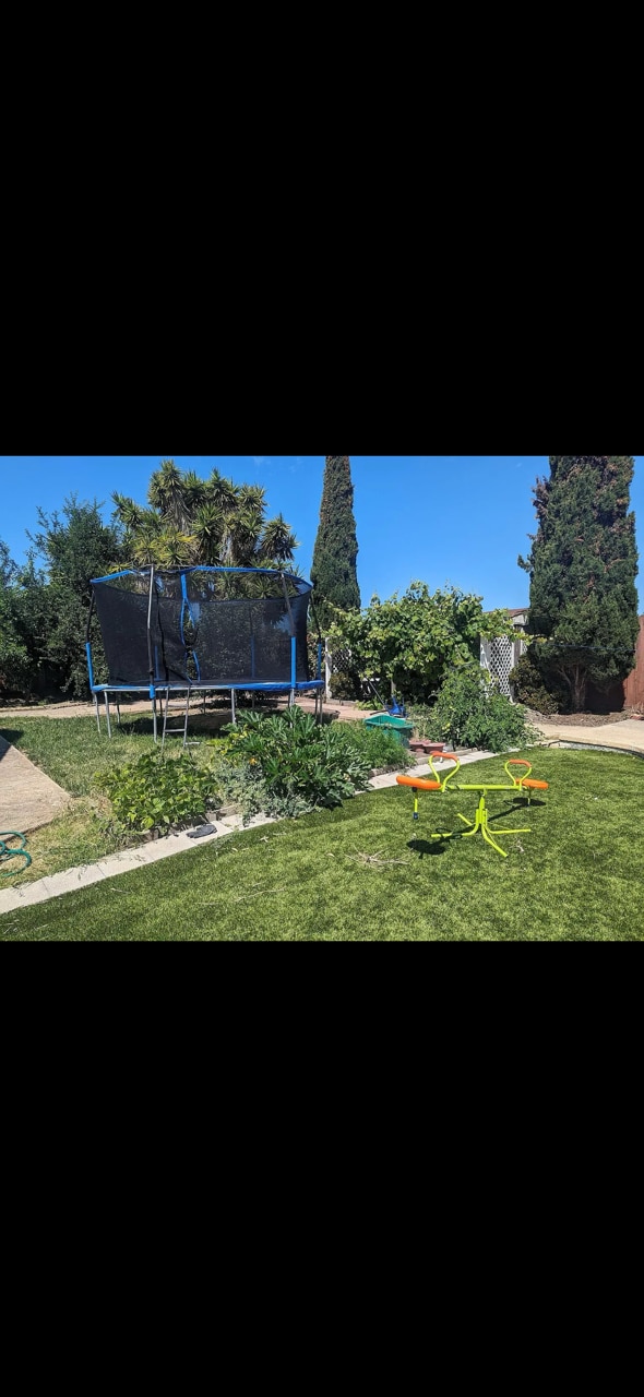 Building Photo - 7897 Shorehaven Ave