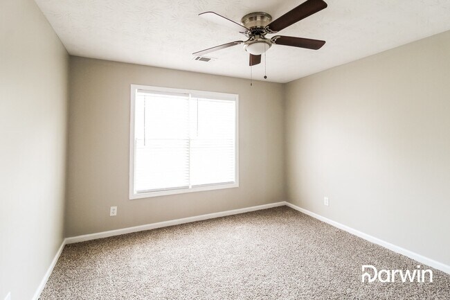 Building Photo - 1811 Harmony Trce