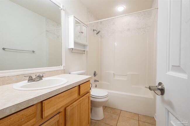 Building Photo - 873 Brande Ct