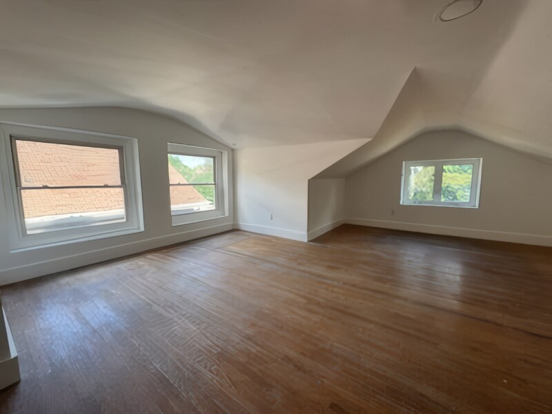 Building Photo - 5230 Bancroft Ave