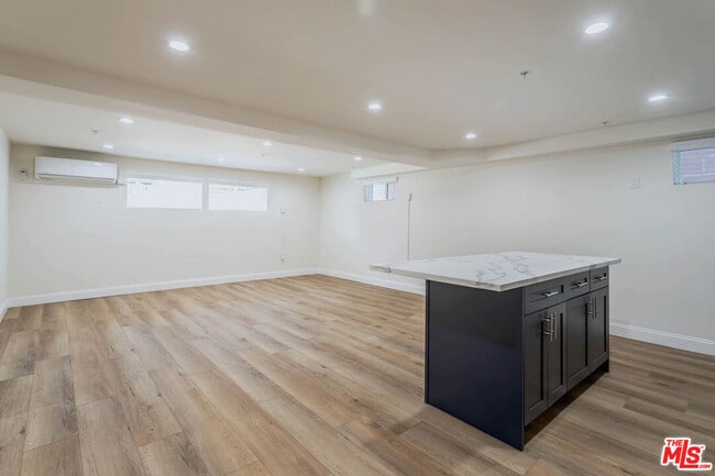 Building Photo - 4422 Melbourne Ave