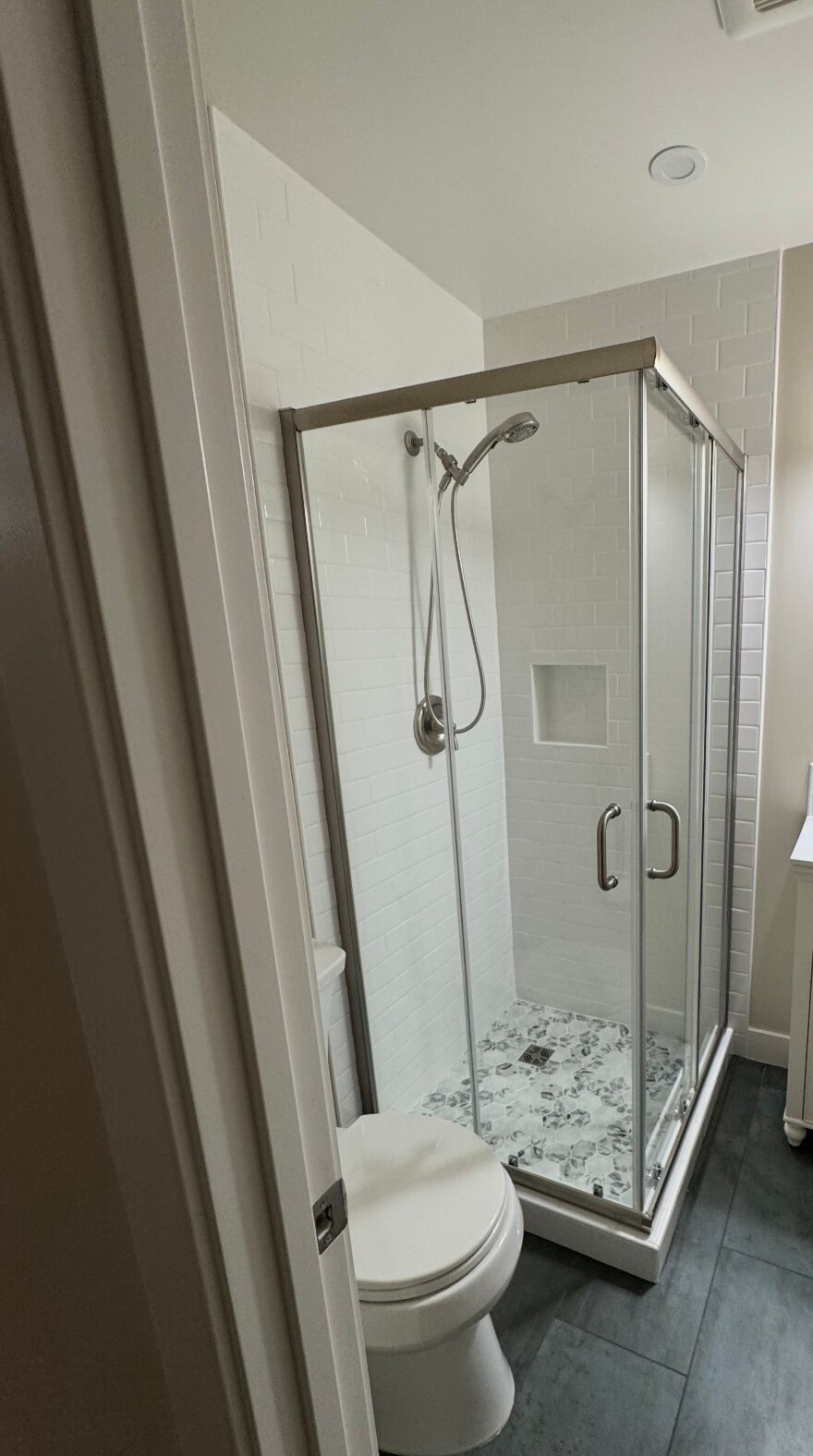 Building Photo - 2287 Poplar Ave