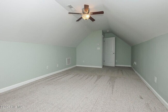 Building Photo - 223 Holly Grove Ct E