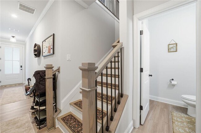 Building Photo - 721 Stickley Oak Way