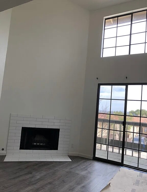 Building Photo - 6812 Fashion Hills Blvd